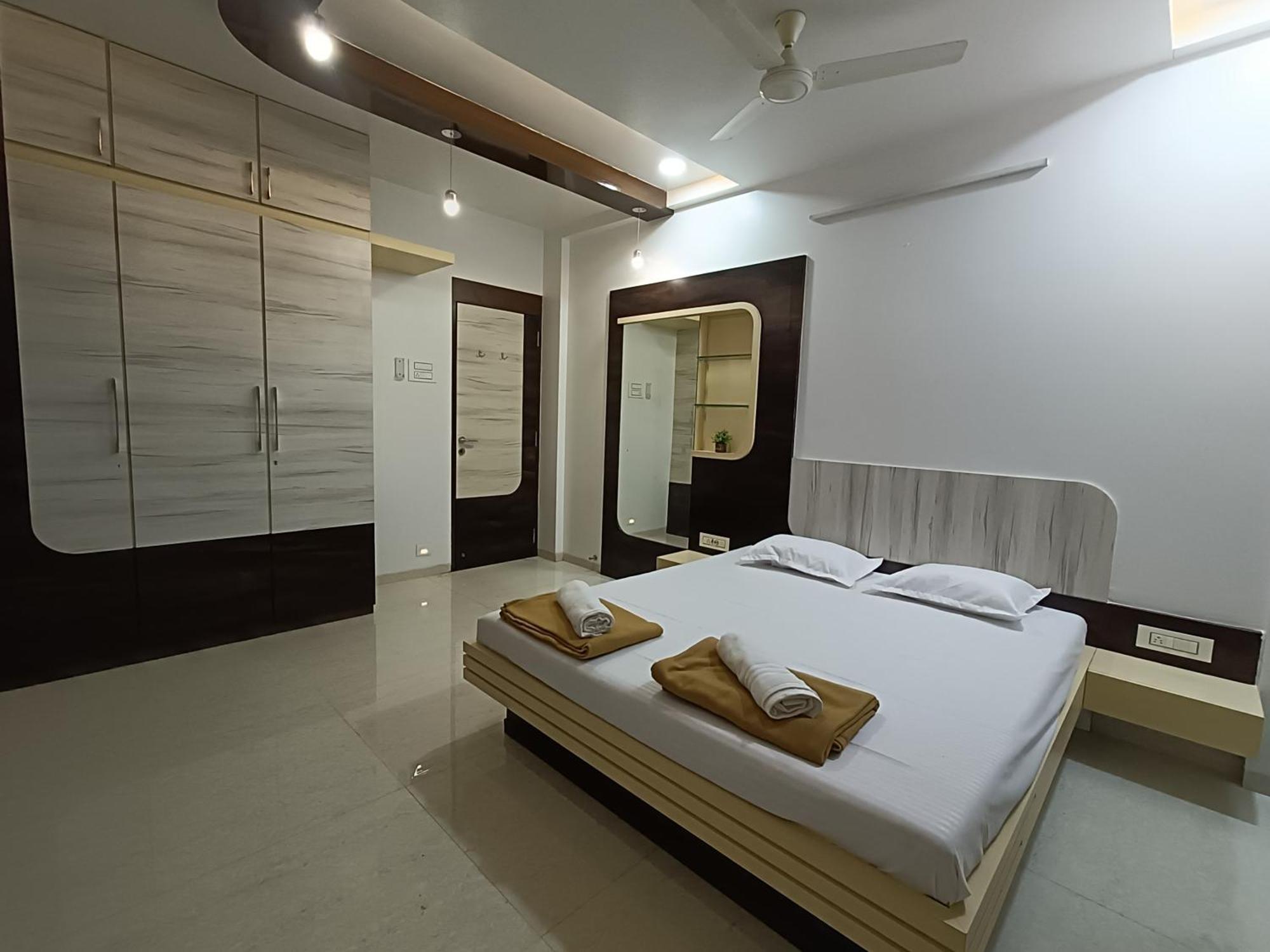 Rain Mist 4Bhk Luxury Villa With Private Pool โลนาวาลา ภายนอก รูปภาพ