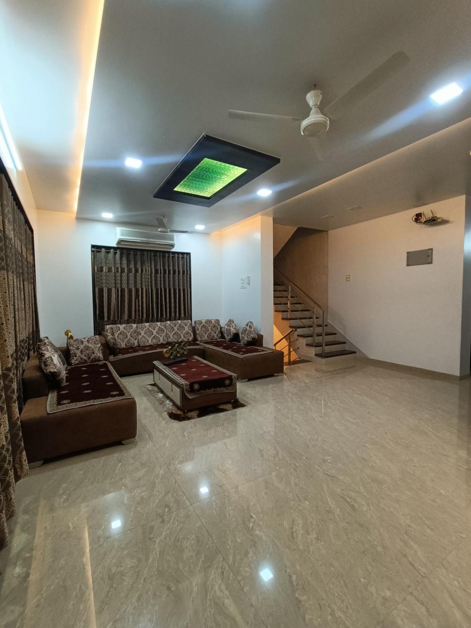 Rain Mist 4Bhk Luxury Villa With Private Pool โลนาวาลา ภายนอก รูปภาพ